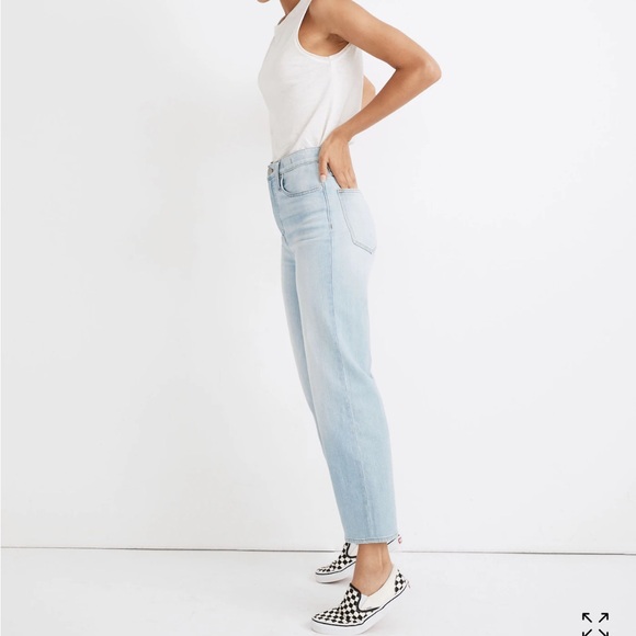 Slim Wide-Leg Jeans in Eastwick Wash - Picture 2 of 6